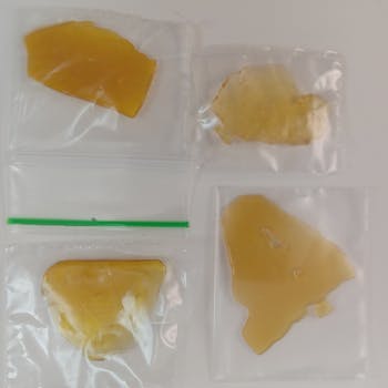 Greenshelf $20 Shatter: GLOW, Dabble Extracts